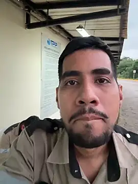 Snapshot of EnriquePersian197 chatting on 01-27-25, 01:19 EnriquePersian197 online show from 01-27-25, 01:19