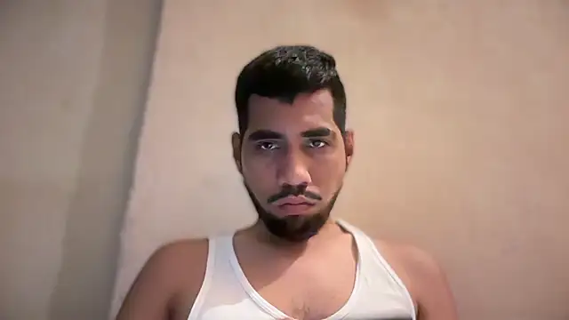 Snapshot of EnriquePersian197 chatting on 01-29-25, 08:35 EnriquePersian197 online show from 01-29-25, 08:35