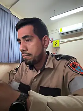 Snapshot of EnriquePersian197 chatting on 02-03-25, 01:30 EnriquePersian197 online show from 02-03-25, 01:30