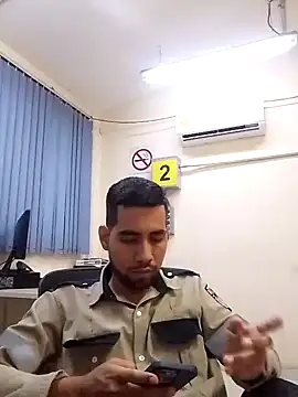 Snapshot of EnriquePersian197 chatting on 02-12-25, 02:56 EnriquePersian197 online show from 02-12-25, 02:56