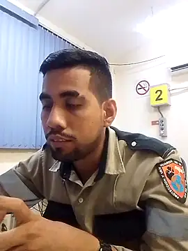 Snapshot of EnriquePersian197 chatting on 02-15-25, 01:10 EnriquePersian197 online show from 02-15-25, 01:10