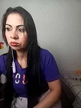 Snapshot of saralunabella chatting on 09-26-25, 07:07 saralunabella online show from 09-26-25, 07:07
