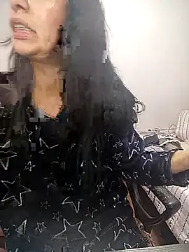 Snapshot of saralunabella chatting on 10-08-25, 08:28 saralunabella online show from 10-08-25, 08:28