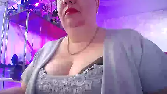  Sweet Woman online show from 04-21-26, 04:30