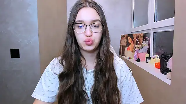 Snapshot of fancy_bunny chatting on 02-07-26, 07:39 fancy bunny online show from 02-07-26, 07:39