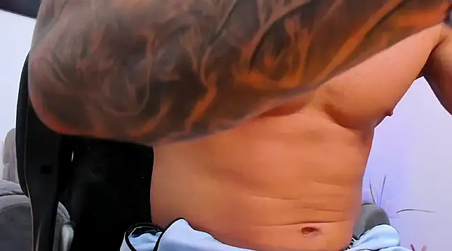 Snapshot of OwenMaximus814 chatting on 12-04-24, 07:34 OwenMaximus814 online show from 12-04-24, 07:34