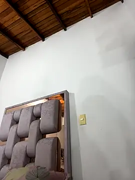 melyescobar online show from 11-02-25, 03:31