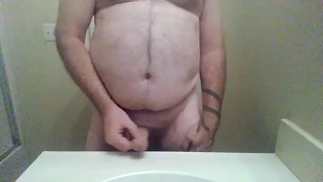 Snapshot of WatchinU82 chatting on 11-09-25, 06:01 WatchinU82 online show from 11-09-25, 06:01