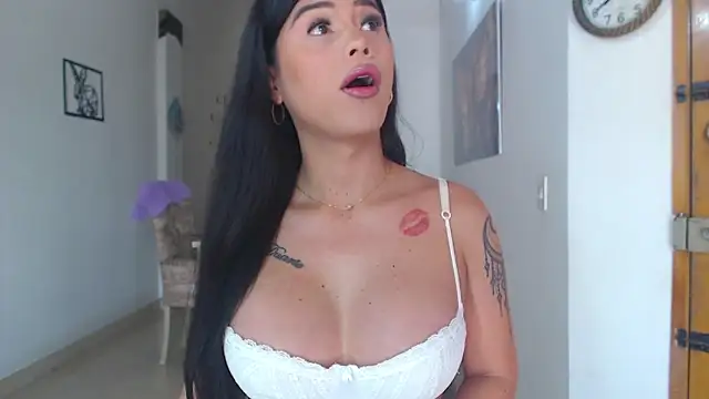 divinepleasury online show from 01-14-26, 04:45