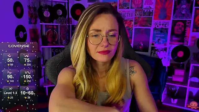 LadyIzabel online show from 12-21-24, 09:01