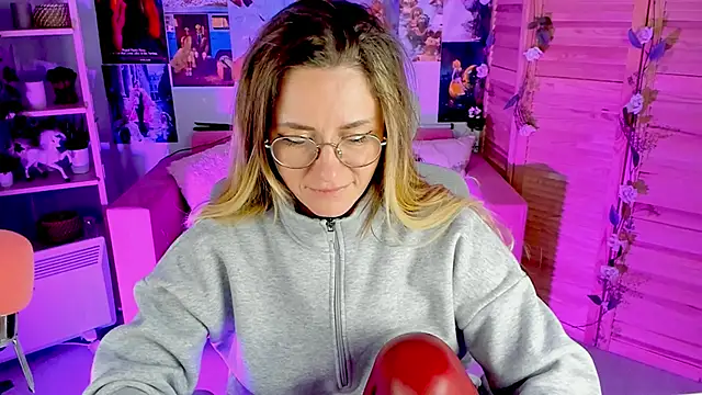 LadyIzabel online show from 01-28-25, 02:53