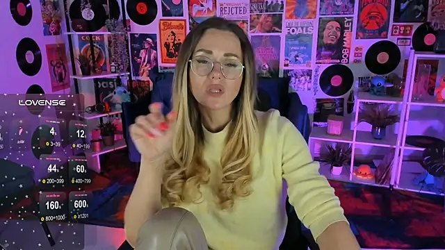 LadyIzabel online show from 02-17-25, 11:44