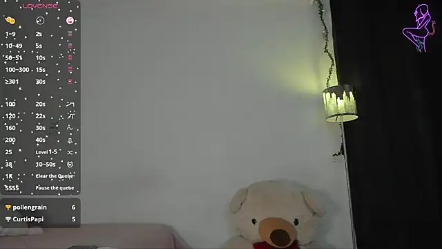 Snapshot of Lunadahia chatting on 03-13-25, 06:56 Lunadahia online show from 03-13-25, 06:56