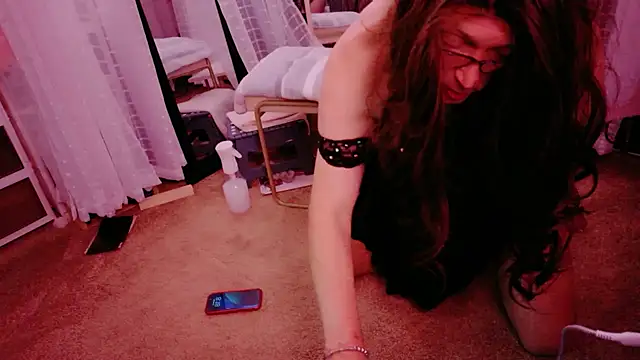 Snapshot of NinasNylonz chatting on 11-11-25, 04:18 NinasNylonz online show from 11-11-25, 04:18