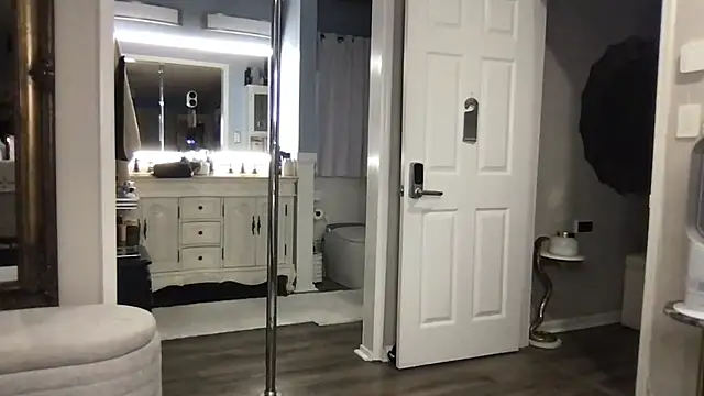 curvyfunlover online show from 10-01-25, 11:27