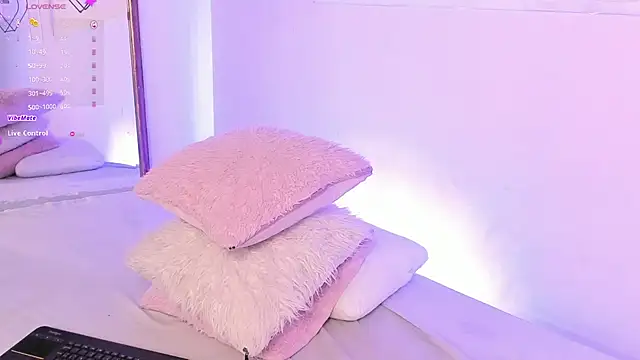 Snapshot of sherylgrey chatting on 03-08-25, 02:45 sherylgrey online show from 03-08-25, 02:45