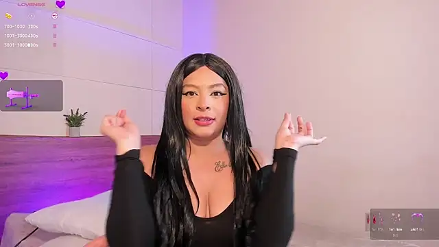 Snapshot of sherylgrey chatting on 10-14-25, 04:24 sherylgrey online show from 10-14-25, 04:24