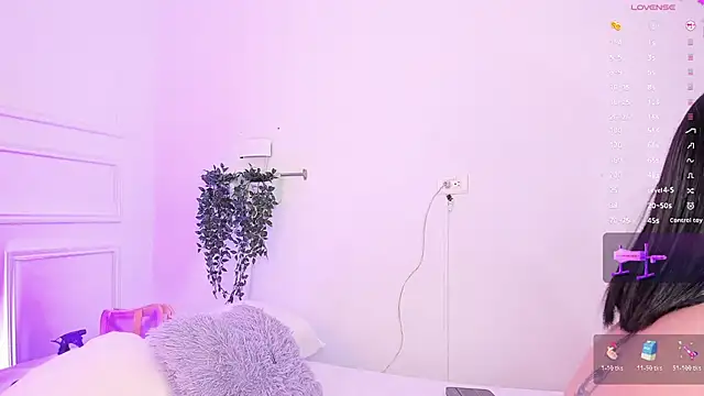 Snapshot of sherylgrey chatting on 11-28-25, 11:51 sherylgrey online show from 11-28-25, 11:51