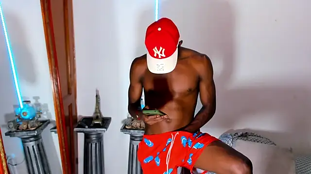 Snapshot of Darick_brown chatting on 12-12-24, 08:10 Darick brown online show from 12-12-24, 08:10