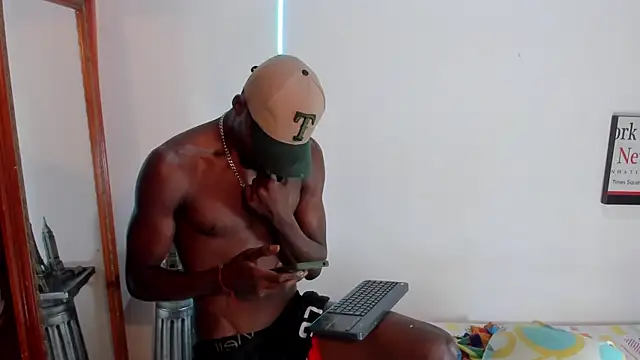 Snapshot of Darick_brown chatting on 01-27-25, 11:00 Darick brown online show from 01-27-25, 11:00