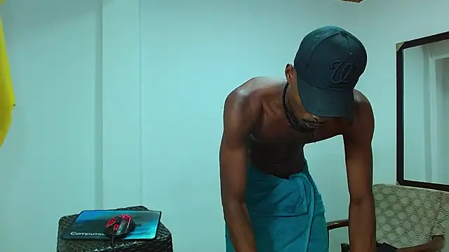 Snapshot of Darick_brown chatting on 10-11-25, 09:08 Darick brown online show from 10-11-25, 09:08