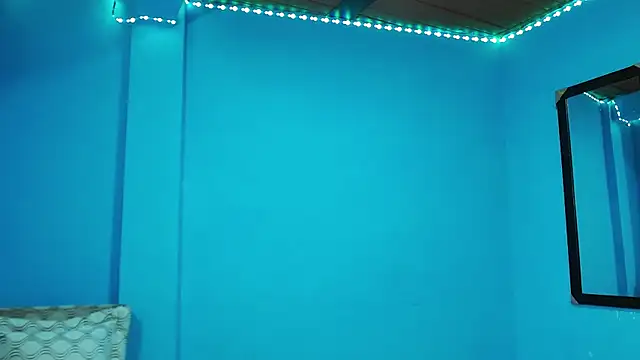 Snapshot of Darick_brown chatting on 12-16-25, 02:05 Darick brown online show from 12-16-25, 02:05