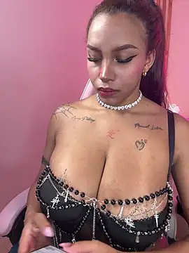 MadeleineSanez online show from 03-12-26, 08:15