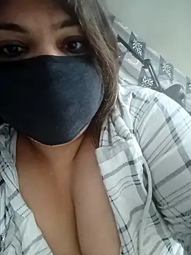 Snapshot of Naughty-Trisha chatting on 12-11-24, 02:30 Naughty-Trisha online show from 12-11-24, 02:30