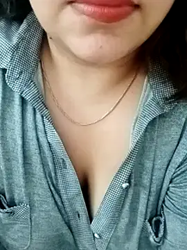 Snapshot of Naughty-Trisha chatting on 09-12-25, 08:47 Naughty-Trisha online show from 09-12-25, 08:47