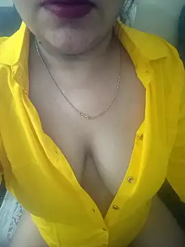 Snapshot of Naughty-Trisha chatting on 09-17-25, 06:48 Naughty-Trisha online show from 09-17-25, 06:48