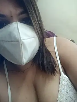 Snapshot of Naughty-Trisha chatting on 10-15-25, 05:13 Naughty-Trisha online show from 10-15-25, 05:13