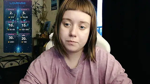 Snapshot of June_shy0 chatting on 12-05-24, 12:55 June shy0 online show from 12-05-24, 12:55