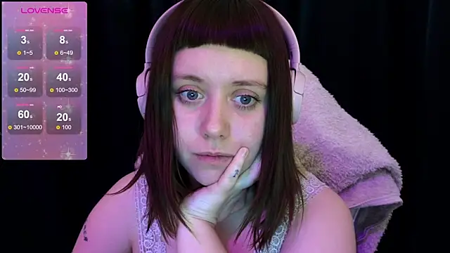 Snapshot of June_shy0 chatting on 03-16-25, 07:26 June shy0 online show from 03-16-25, 07:26