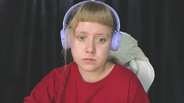 Snapshot of June_shy0 chatting on 09-14-25, 06:12 June shy0 online show from 09-14-25, 06:12