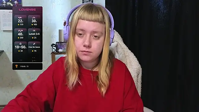 Snapshot of June_shy0 chatting on 10-17-25, 07:22 June shy0 online show from 10-17-25, 07:22