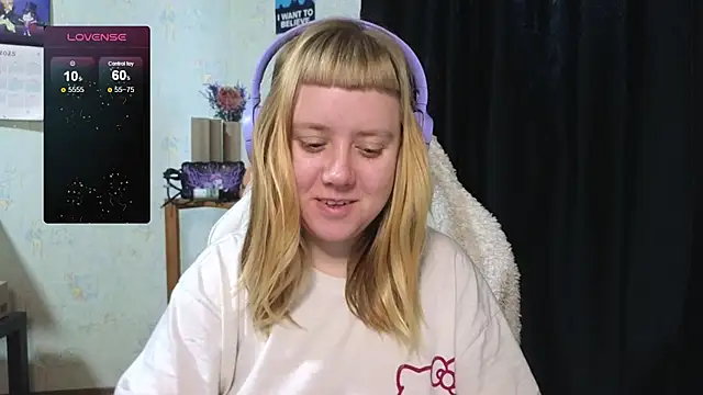 Snapshot of June_shy0 chatting on 10-19-25, 06:58 June shy0 online show from 10-19-25, 06:58