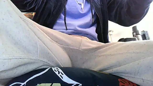 Snapshot of Bigone_uncut chatting on 02-07-26, 09:57 Bigone uncut online show from 02-07-26, 09:57