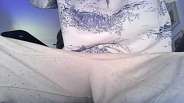 Snapshot of Bigone_uncut chatting on 03-05-26, 07:32 Bigone uncut online show from 03-05-26, 07:32