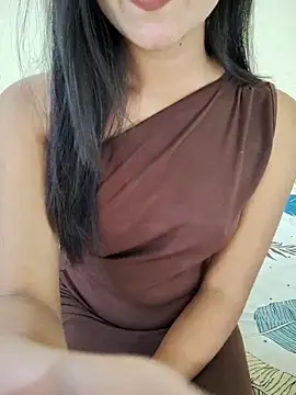 Snapshot of Meenakshi_ chatting on 12-20-25, 03:35 Meenakshi online show from 12-20-25, 03:35