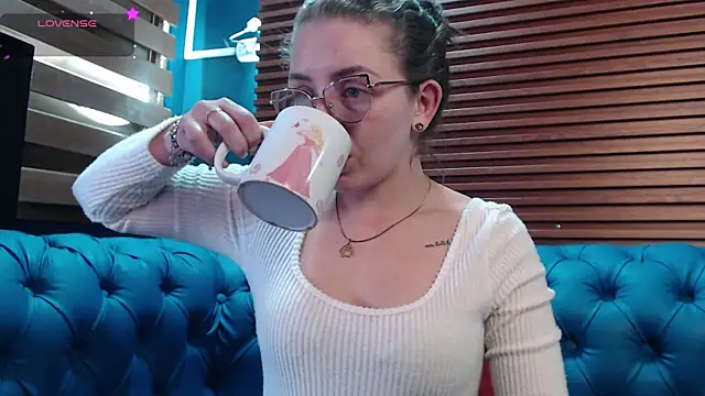  isaabellaa online show from 02-18-25, 02:27