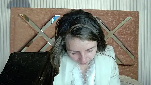 Snapshot of _isaabellaa chatting on 04-25-26, 02:25 isaabellaa online show from 04-25-26, 02:25