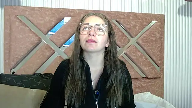 Snapshot of _isaabellaa chatting on 05-19-26, 12:33 isaabellaa online show from 05-19-26, 12:33