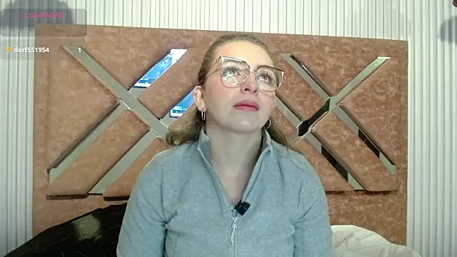Snapshot of _isaabellaa chatting on 05-31-26, 11:17 isaabellaa online show from 05-31-26, 11:17