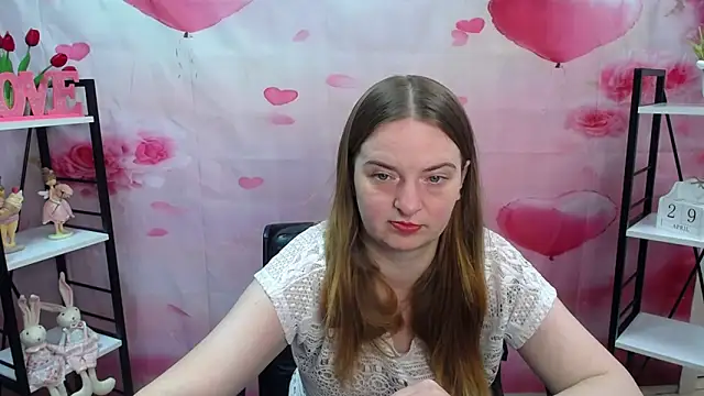 Snapshot of FreyaDak chatting on 04-29-26, 05:06 FreyaDak online show from 04-29-26, 05:06