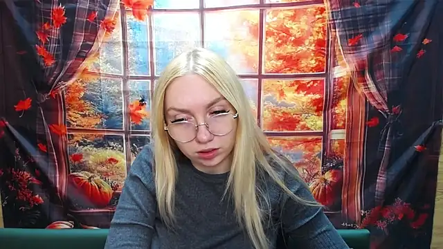 BeatriceFly online show from 11-11-25, 01:00