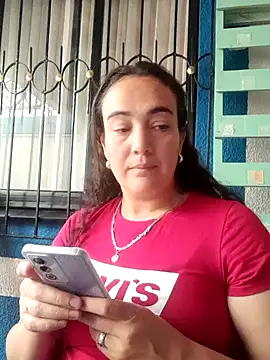 Snapshot of skayhot_ chatting on 12-04-24, 02:37 skayhot online show from 12-04-24, 02:37