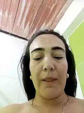 Snapshot of skayhot_ chatting on 12-22-24, 01:33 skayhot online show from 12-22-24, 01:33