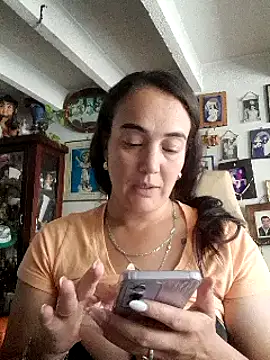 Snapshot of skayhot_ chatting on 01-14-25, 05:01 skayhot online show from 01-14-25, 05:01