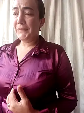 Snapshot of skayhot_ chatting on 02-19-25, 01:06 skayhot online show from 02-19-25, 01:06