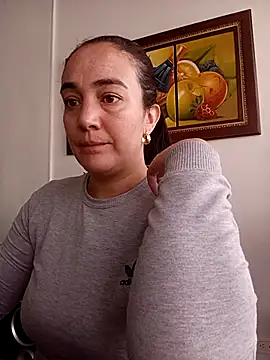 Snapshot of skayhot_ chatting on 02-28-25, 01:25 skayhot online show from 02-28-25, 01:25